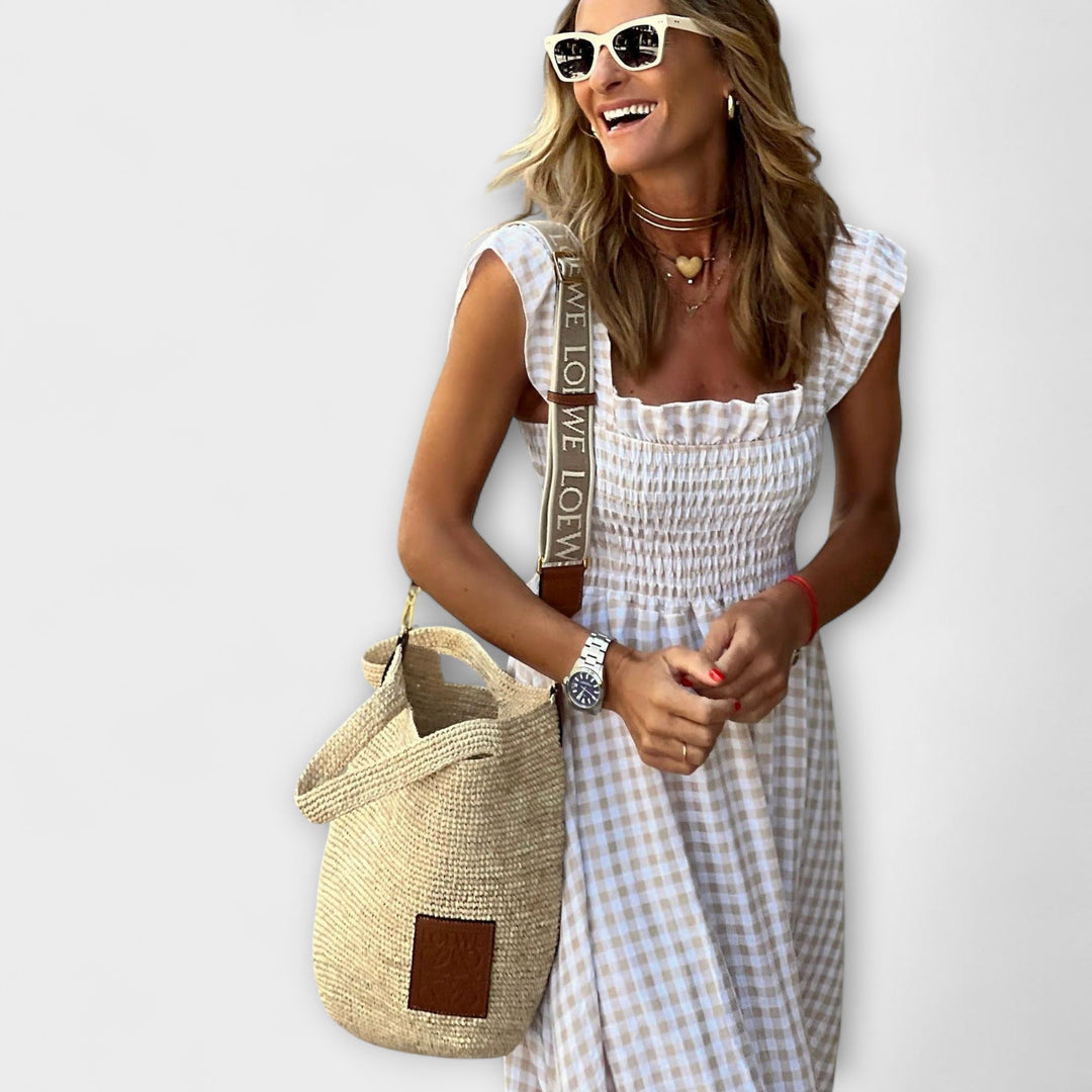 Isolina | Vestido maxi de cuadros con volantes