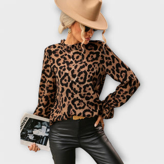 Kayla | Blusa de leopardo con cuello plisado