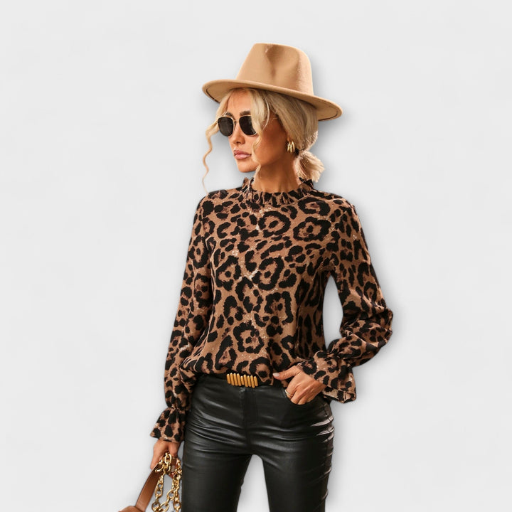 Kayla | Blusa de leopardo con cuello plisado