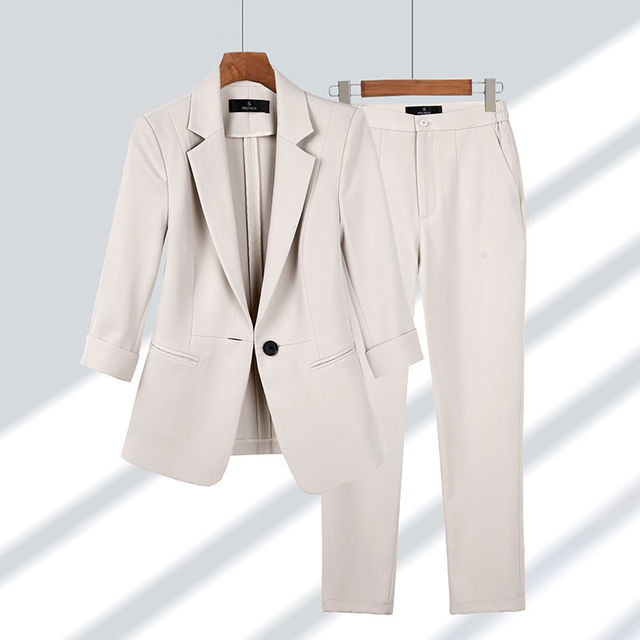 Bettina | Traje elegante