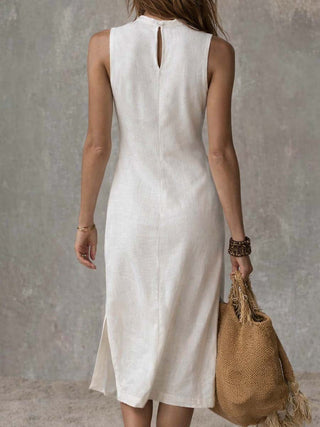Uxue | Vestido midi sin cuello con abertura