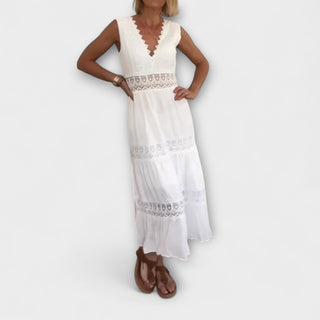 Aurélie | Vestido de encaje con escote en V