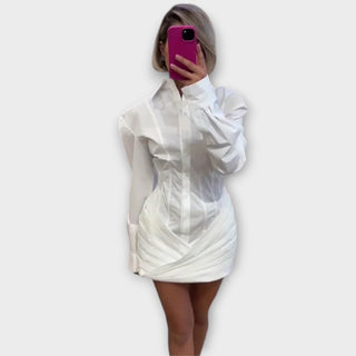 Selma | Vestido plisado blanco de manga larga