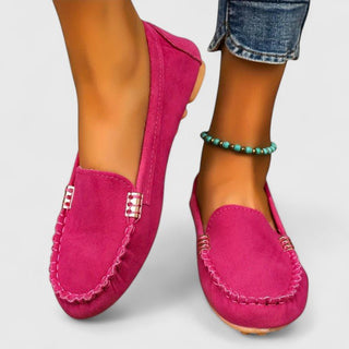 Eulalia | Mocasín turquesa con costuras decorativas