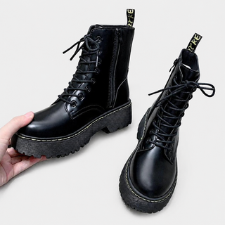 Dominga | Botas altas estilo punk