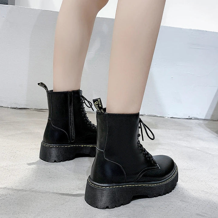 Dominga | Botas altas estilo punk