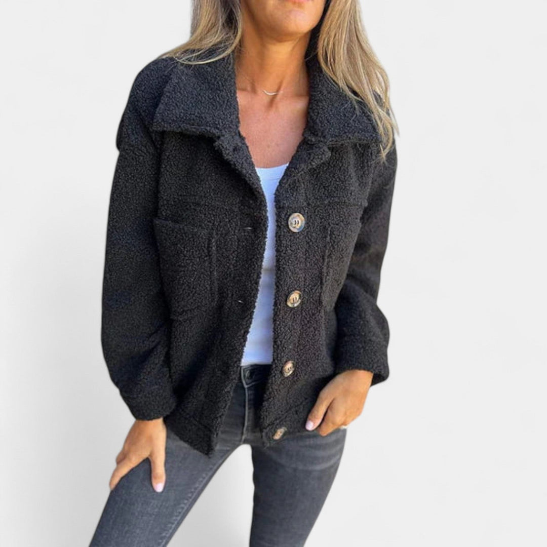 Kristýna | Chaqueta corta con solapas