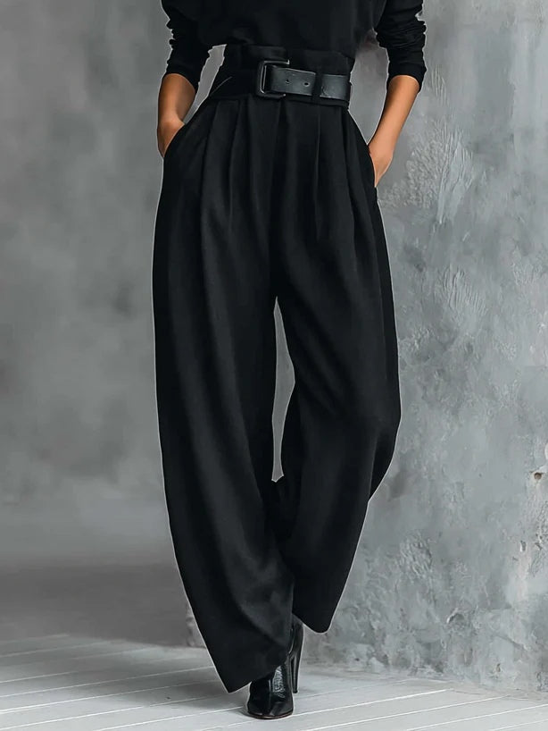 Rut | Conjunto negro con cinturón