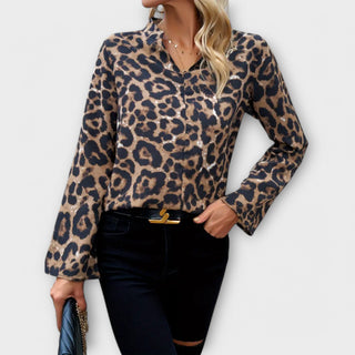 Coral | Blusa holgada con estampado de leopardo